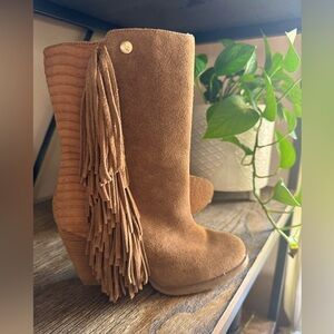 Kookaburra by UGG Fringe and Snake Skin Boots